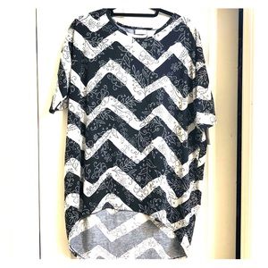 LULAROE NWT chevron floral print Irma tunic